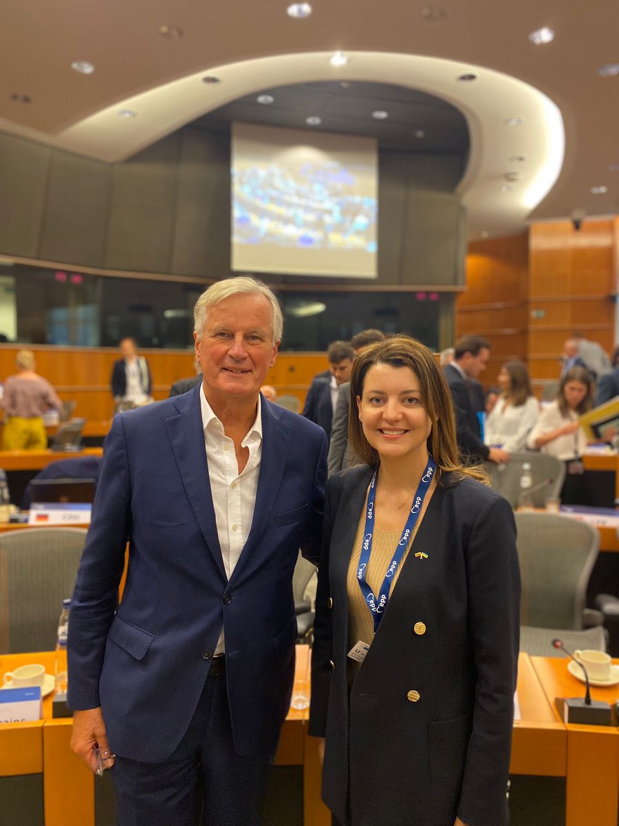 MichelBarnier's tweet photo. Facing the demographic decline in Europe and the migration pressure, the EU must elaborate strong supportive family policies over education, early childhood, housing & healthcare in respect of every member state identity. 
Great to debate over this fundamental topic for 🇪🇺 w/ @dubravkasuica / @Esther_de_Lange & @Monika37000694 during the @EPP Political Assembly.