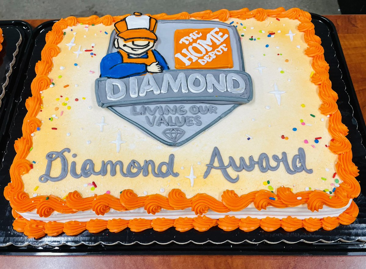Randol Thompson (@thompsonrandol) on Twitter photo Congratulations to Leslie 🎉🎉🎉 Double Diamond Award💎💎
That’s a HUGE Accomplishment!!!!
Proud to be able to Celebrate With You!!!! @Sean_Monty_ <a href="/wendyrr7/">THD@WendyRamjas</a> <a href="/THDJoanneUrban/">Joanne Urban</a> Congratulations to Leslie 🎉🎉🎉 Double Diamond Award💎💎
That’s a HUGE Accomplishment!!!!
Proud to be able to Celebrate With You!!!! @Sean_Monty_ <a href="/wendyrr7/">THD@WendyRamjas</a> <a href="/THDJoanneUrban/">Joanne Urban</a>