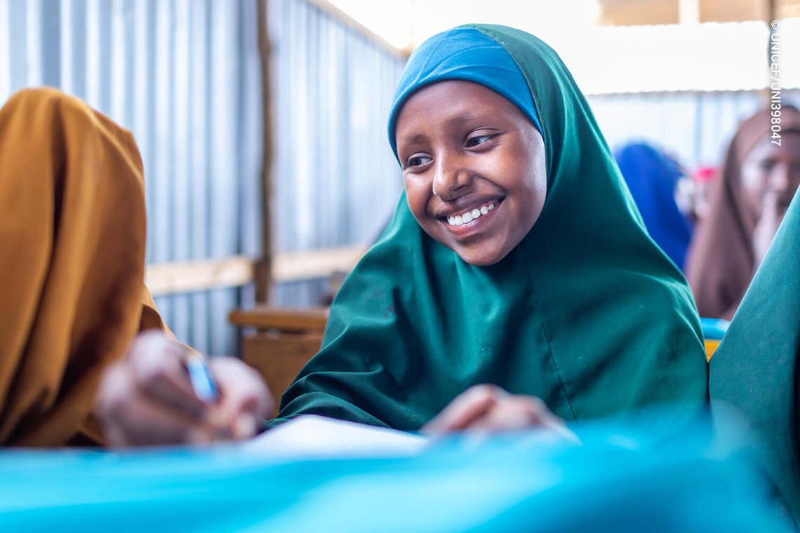 With the support of UNICEF, 12-year-old Hawa is attending school for the first time in Baidoo, Somalia. “Since I joined this school, I have made many friends with whom I play and read,' she says. 'In the future, I want to be a teacher.' #ForEveryChild, education.