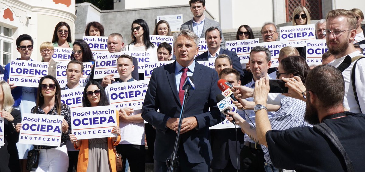 MarcinOciepa's tweet photo. Ruszamy z kampanią❗️Wspólnie z prof. Marcinem Lorencem, rektorem Politechniki Opolskiej i kandydatem do Senatu RP zainaugurowaliśmy kampanię wyborczą.

Dzisiaj startuję do Sejmu RP, aby ŁĄCZYĆ🤝, BUDOWAĆ🏗️ i WALCZYĆ💪. 

ŁĄCZYĆ, bo polska polityka jest zbyt często źródłem podziałów, a przecież najlepsze projekty powstają w efekcie synergii, https://t.co/3vN1HJ19Bn. rządu i samorządu. 

BUDOWAĆ, bo ciągle potrzebujemy śmiałych inwestycji w maz regionie na miarę kierunku lekarskiego na Uniwersytecie Opolskim. 

WALCZYĆ, nie z kimś, lecz o nasze województwo i Polskę🇵🇱. By była silna, wolna i solidarna.

Proszę o Twoje wsparcie i głos do Sejmu, jeśli jesteś mieszkańcem Opolszczyzny oraz głos do Senatu na prof. Marcina Lorenca, jeśli mieszkasz w Opolu, lub powiecie opolskim. Komitet Wyborczy: Prawo i Sprawiedliwość.

#PosełMarcinOciepa
#SkutecznyDlaRegionu
#ZawszeBliskoLudzi