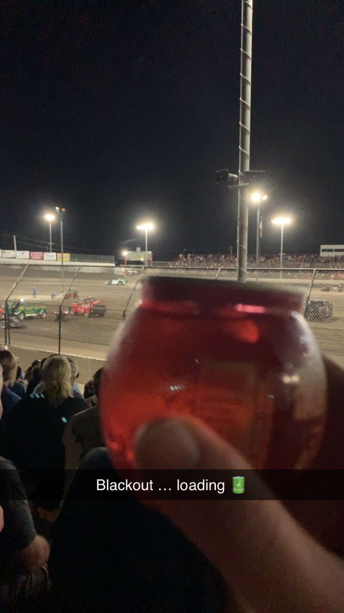 DT_RRracin's tweet photo. Labor Day Weekend Challenge at @TSS_Haubstadt 🏁 #squad #turn3 #buzzin https://t.co/bxxEpBBtQa