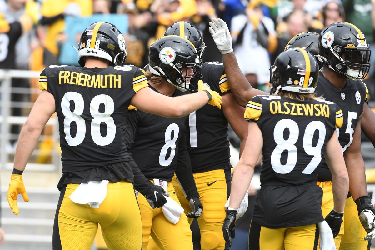 MLFootball's tweet image. INTERESTING: The Pittsburgh #Steelers were a team picked by a long-time NFC executive to come out of the AFC this year 👀

“I love what they’re doing. They’re building a deep football team, man. They had another great offseason. They overhauled the offensive line, and I think…