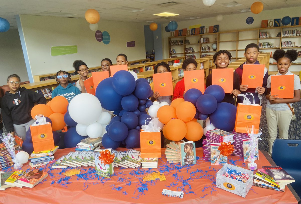 IvoryPublicLLC's tweet photo. @IvoryPublicLLC kicked off its first annual Book Tasting Tour at @JLIAMediaCenter. Scholars were given the opportunity to explore different literary genres, engage in fun activities and indulge in tasty snacks. Thank you for having us. Stay tuned for updates on our next tour stop https://t.co/jGA4e0DYfu