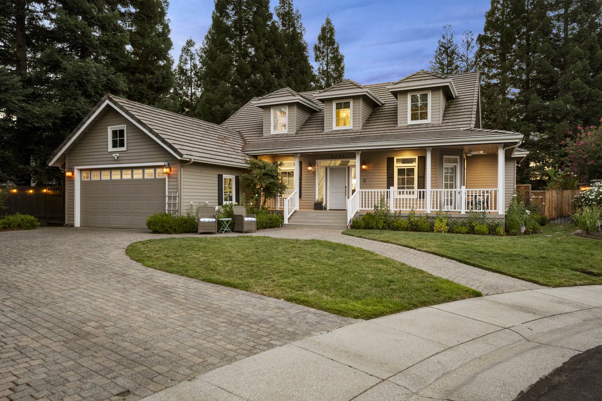 MilesMinnoPhoto's tweet photo. We are hanging onto the summer vibes. Fall is around the corner…
#sundown #pooltime #sunset #nature #sunset_pics #sky #backyarddesign #backyardfun #landscape #granitebayrealestate #sunsetphotography #backyard #pool #summer #sunrise #beautiful #placercountyrealestate #clouds https://t.co/ReNEPN1rQB