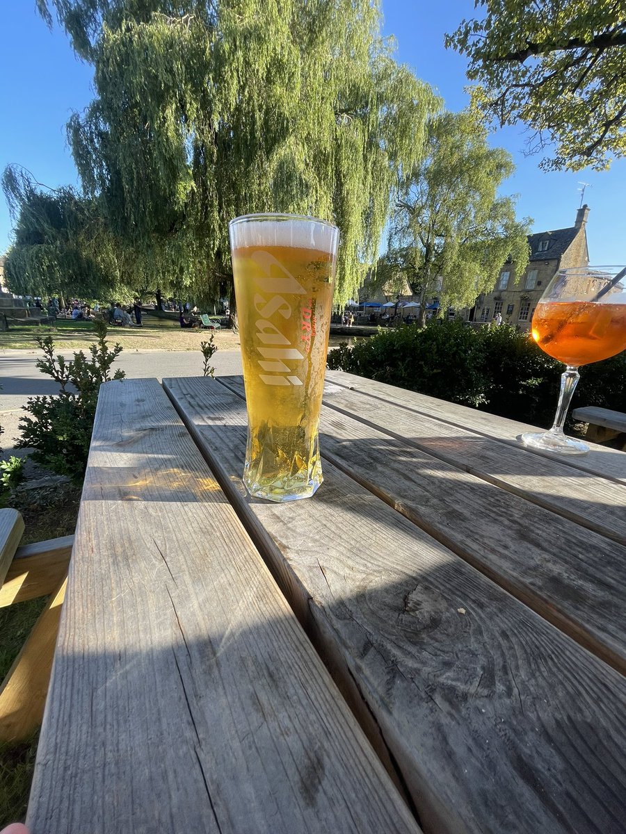 JxRawle's tweet photo. Little Cotswolds asahi. Don’t get much better that that #CovPints @Lewis_Daffern https://t.co/AEjwZztJu0