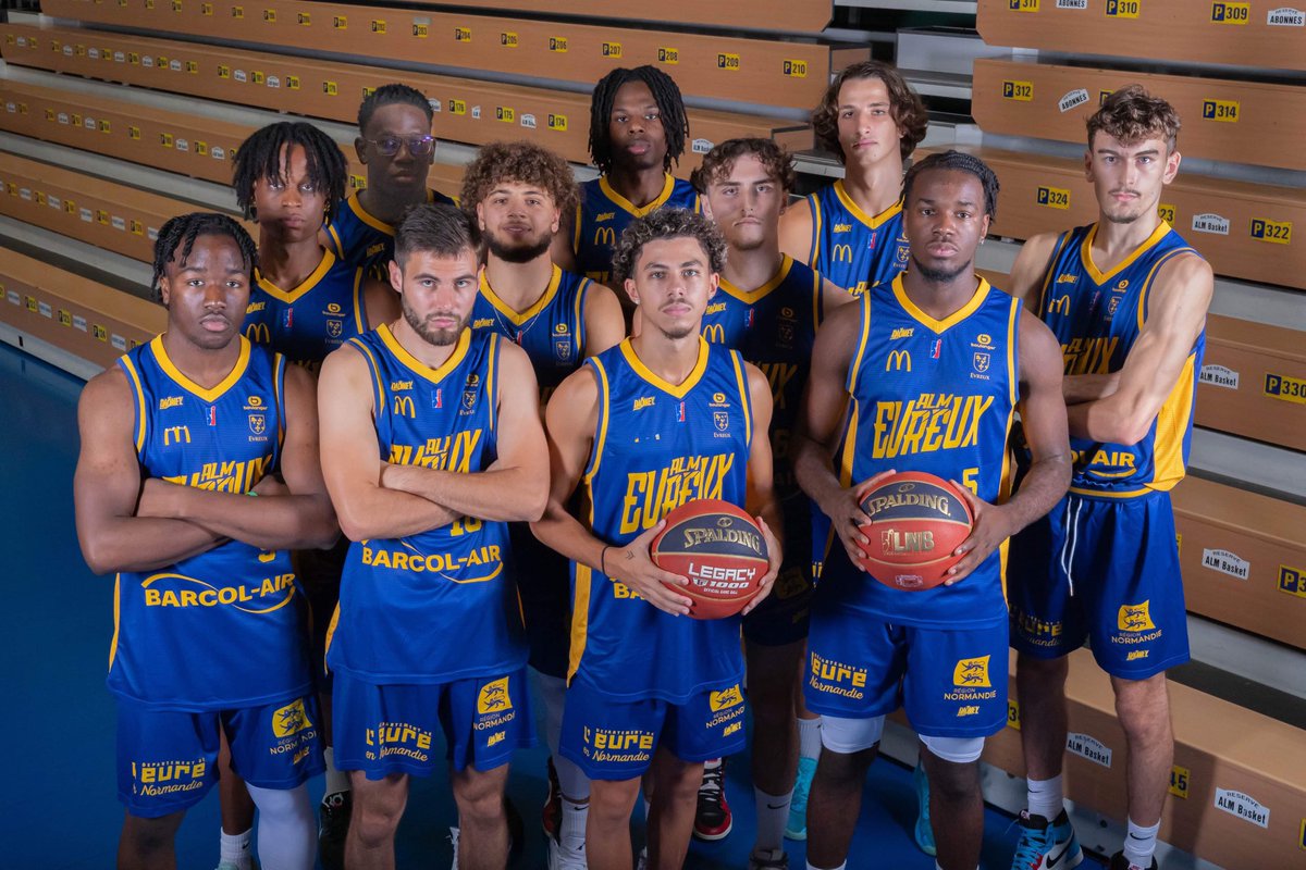 📸 𝗠𝗘𝗗𝗜𝗔 𝗗𝗔𝗬

Aujourd'hui a eu lieu le traditionnel media day ! 🔥

⬇️ L'occasion pour nous de vous partager les premières photos d'équipe ⬇️🤩

💛💙