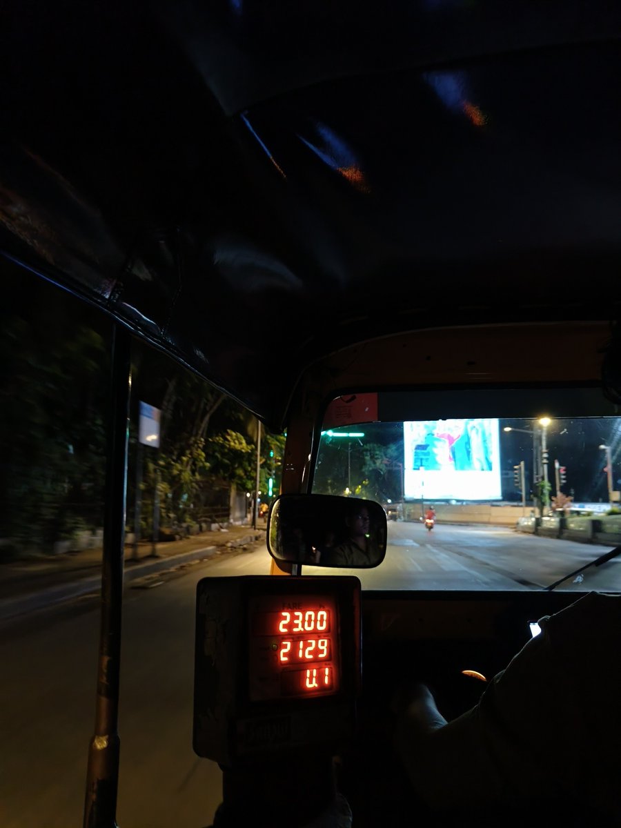 Ravisutanjani's tweet photo. Just Paid ₹23 for a Short Auto Ride in Mumbai

Probably the Only Place in India where Auto &amp; Taxi still Operates by Meter

Difficult to Imagine in Delhi or Bengaluru https://t.co/VvMrnin2vR