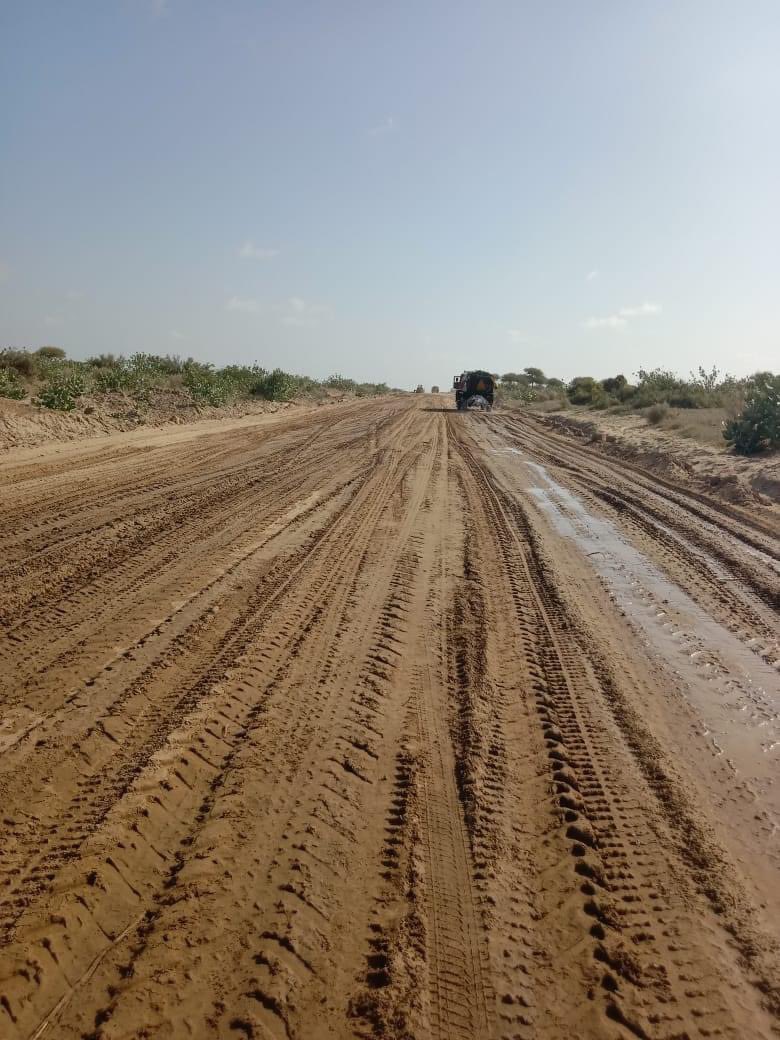 SyedAmeerAShah's tweet photo. Good News from UC Khokarapar, Thar! 

The construction of a vital village road is making great progress. Inshallah, when completed on time, it'll connect numerous villages, bringing significant benefits to the entire region.

Big thanks to @BBhuttoZardari for your support! 🙏 https://t.co/KLT8m12PKn