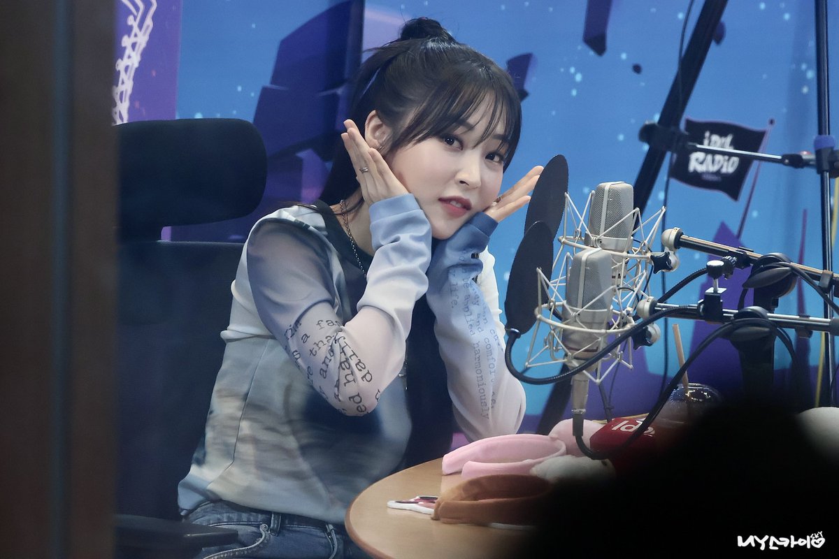 moonbyul pics tweet media