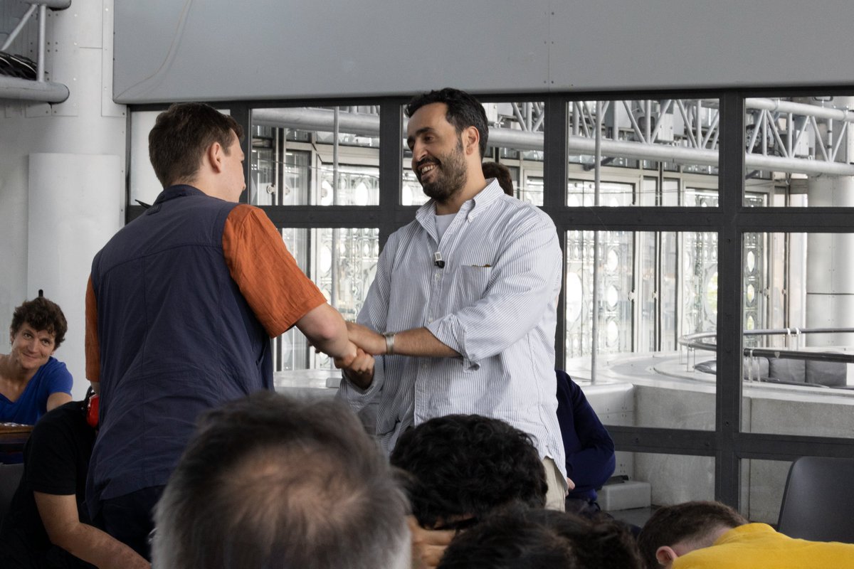 Samedi, c'était la reprise des Rencontres du Papotin avec notre invité Jonathan Cohen !
Merci pour tous vos retours !

#LesRencontresDuPapotin #lepapotin

©📷 Elise Llinares