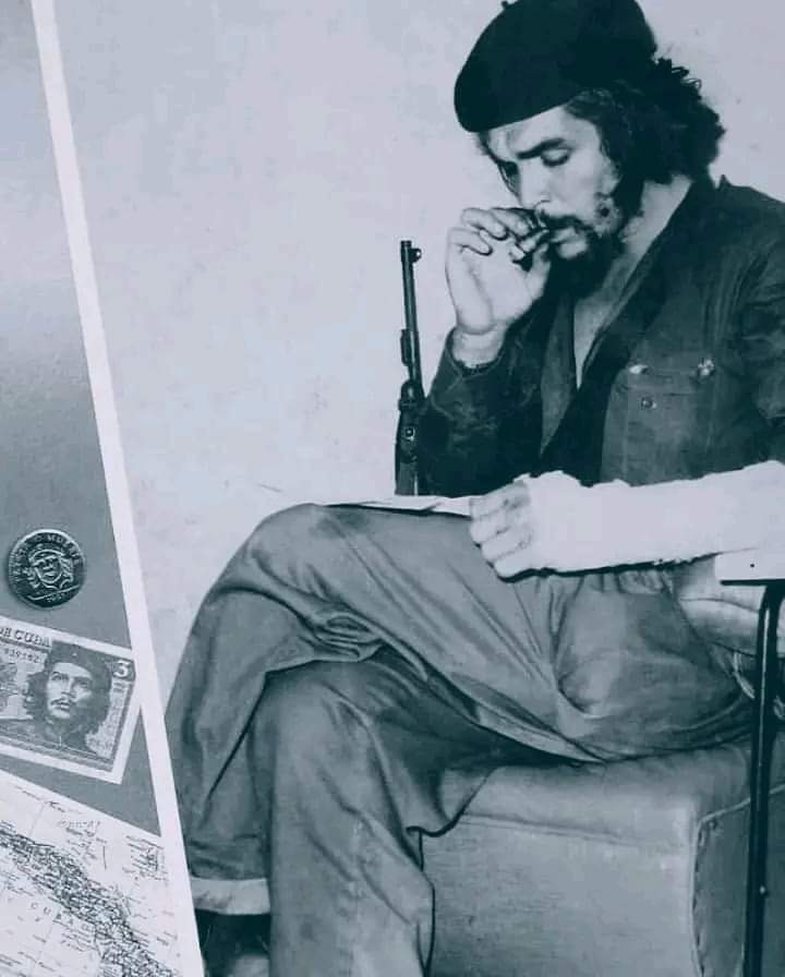 ظلم کے خلاف لڑو،
لڑ نہیں سکتے تو لکھو،
لکھ نہیں سکتے تو بولو،
بول نہیں سکتے تو ساتھ دو،
ساتھ بھی نہیں دے سکتے تو جو لڑ، لکھ، بول رہے ہیں انکی مدد کرو،
مدد بھی نہیں کرسکتے تو کم از کم انکا حوصلہ مت توڑو،
کیونکہ وہ آپکے حصے کی لڑائی لڑ رہے ہیں۔

~ چی گویرا