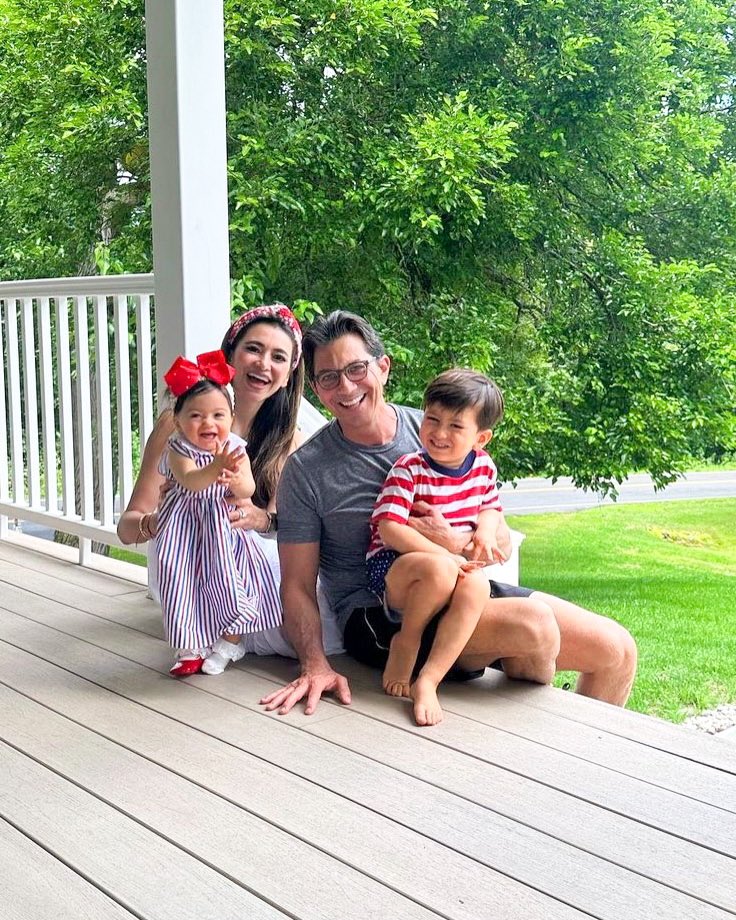deangraziosi's tweet photo. Hope you get to spend time with people you love, doing things you love today. #LaborDay https://t.co/bRxnS4YszP