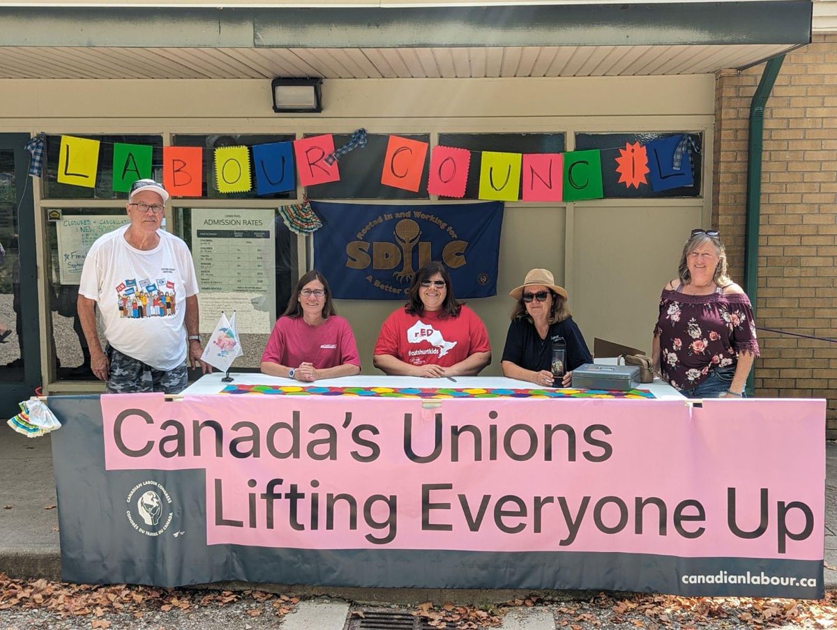 StratOnLabour's tweet photo. Happy Labour Day from Stratford &amp; District Labour Council!
To celebrate the weekend, we were delighted to have been able to sponsor a free community swim yesterday at Lions Pool.  Thanks to everyone who came out and to those who made donations which we’ll give to area food banks. https://t.co/CNRV7ho8Eh