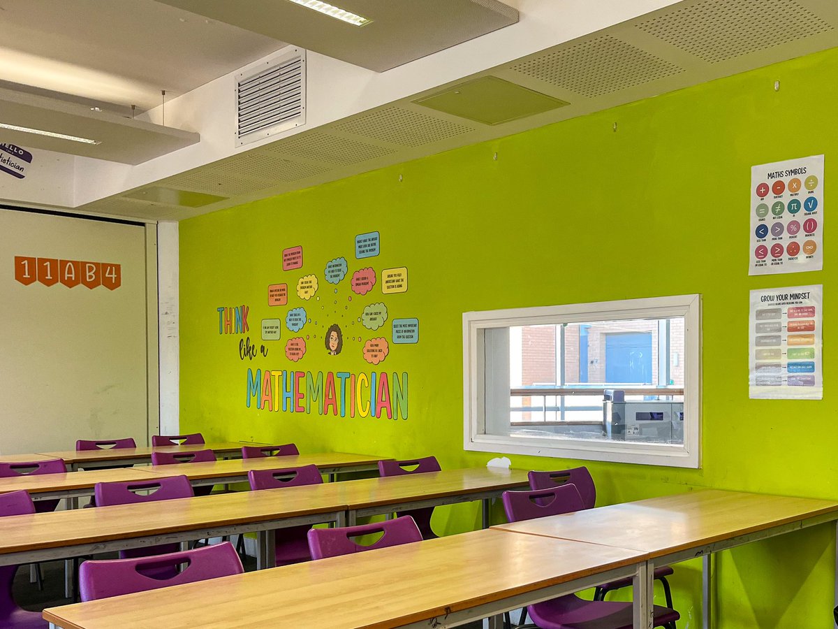 Miss Herring ✨ tweet media