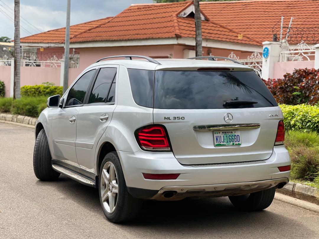 kabirjos2's tweet photo. Distress Sale🔔🔔🚨 Registered Mercedes Benz ML350 2007/8 model, AC and engine good! Buy and drive for 4.8M net today!💥💥💥💥💥💥💥💥💥 Wuse Abuja https://t.co/AbPnJyKAxq