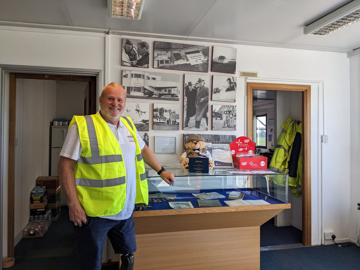 Today we were delighted to welcome an inspirational guest here at Cambridge Airport: Albert Thomson, who visited us as part of the 'Big Wing Tour' being organised by @FSFDP. Thanks very much for visiting us, Albert. Glad the weather held up!