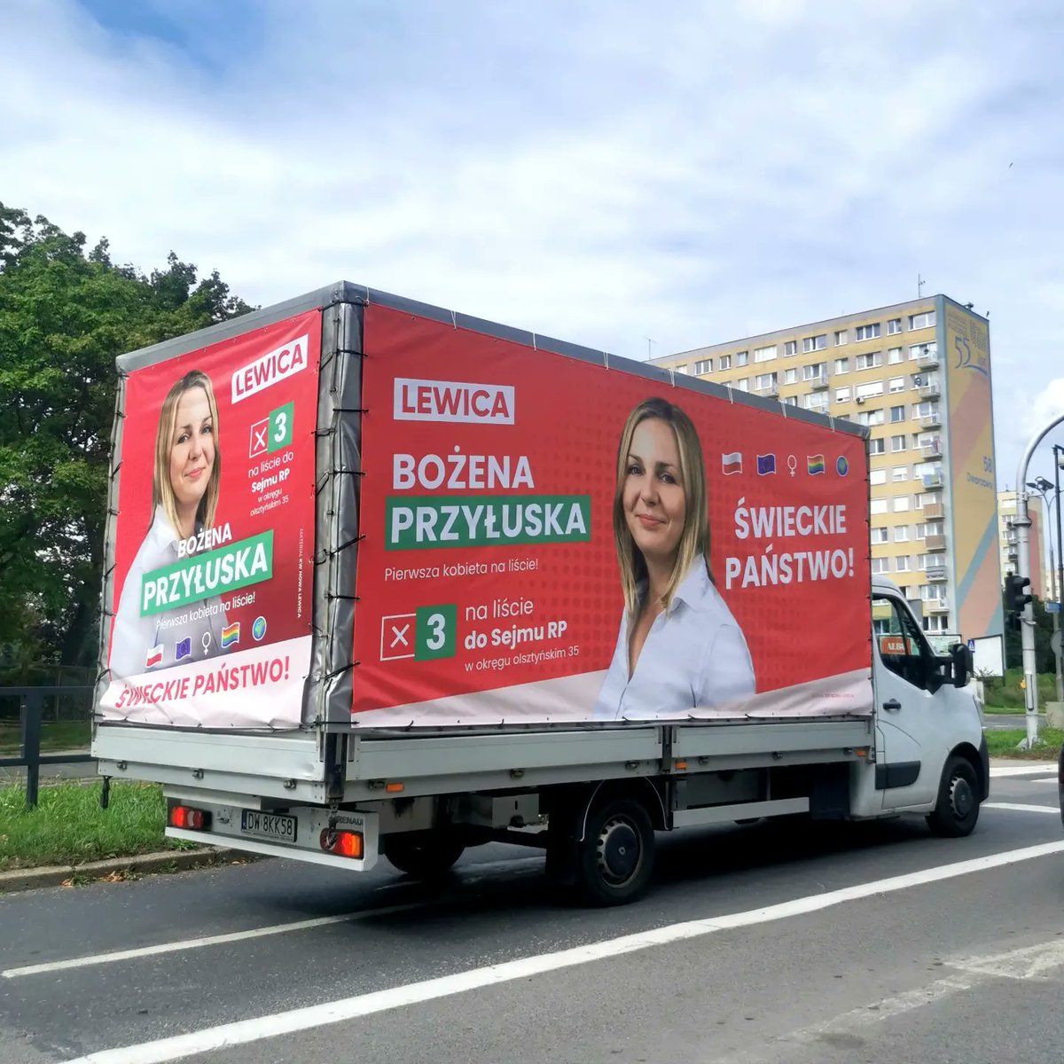 BozenaPrzyluska's tweet photo. Dziś jeździmy! #przyłuskaidziepoświeckiepaństwo #Lewica #wybory2023 #Warmia #Olsztyn #ŚwieckiePaństwo #StrajkKobiet #ŚwieckaSzkoła #SamePlusy #LGBTtoLudzie #PrawaCzłowieka https://t.co/xTnG0OhWOe