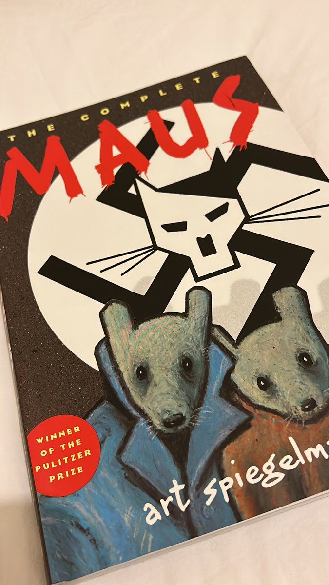 British_Beacon's tweet photo. Finally found the time to read Maus, power and unflinching, storytelling at its finest
#maus https://t.co/xEGhJbzyOz