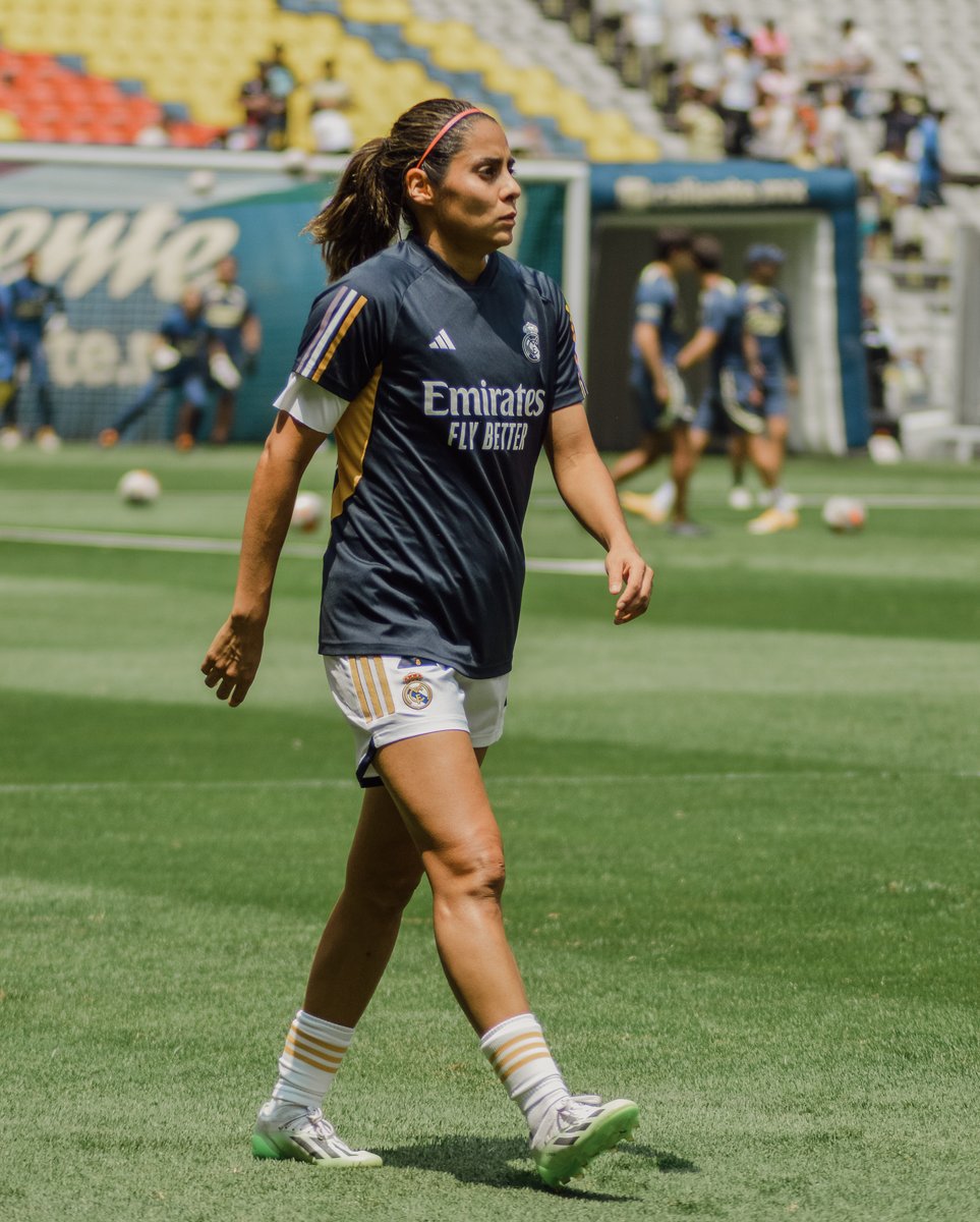 sgcmx's tweet photo. @kentirobles en el Azteca 🏟️
fotos para @futsingenero
#KentiRobles #Futsingenero #nikon #EstadioAzteca #RealMadrid #realmadridfem https://t.co/2U83Jd4Axc