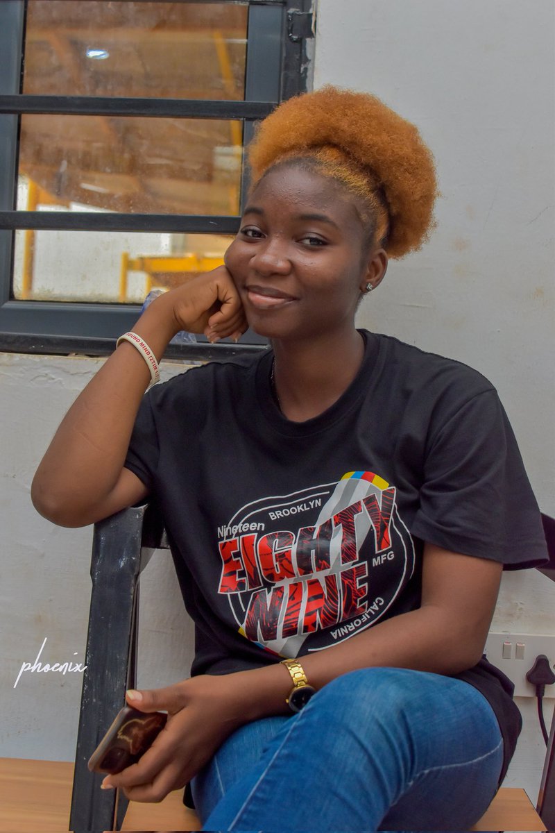 TyhanaTee's tweet image. A Big shout to @Mymahhhh, I worked with her at the helpline section for the event #W3LC. She&apos;s a very sweet human and no matter how tired, she will always respond. I love youuuuu ❤️.