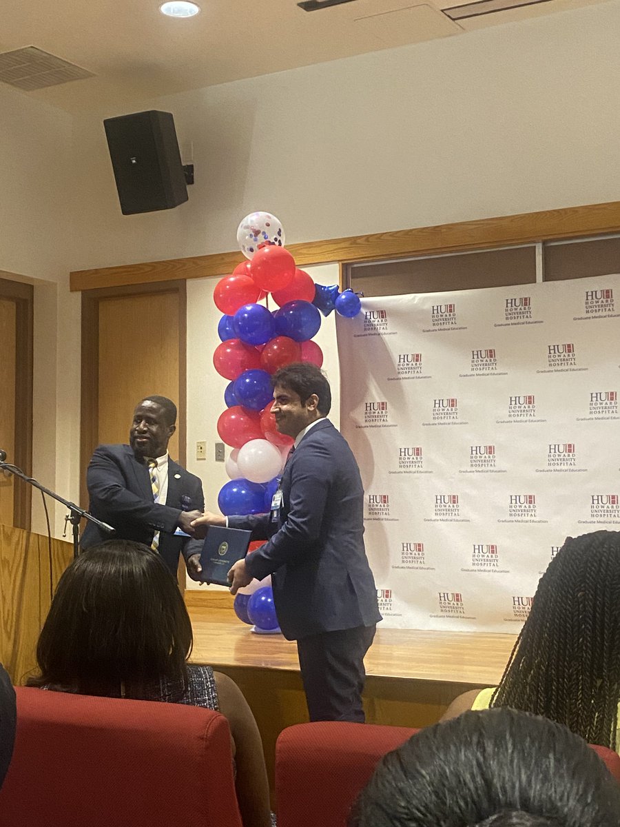 drzarak's tweet image. Graduation diaries. 

#PreLim #Graduation 
#HowardUniversityHospital