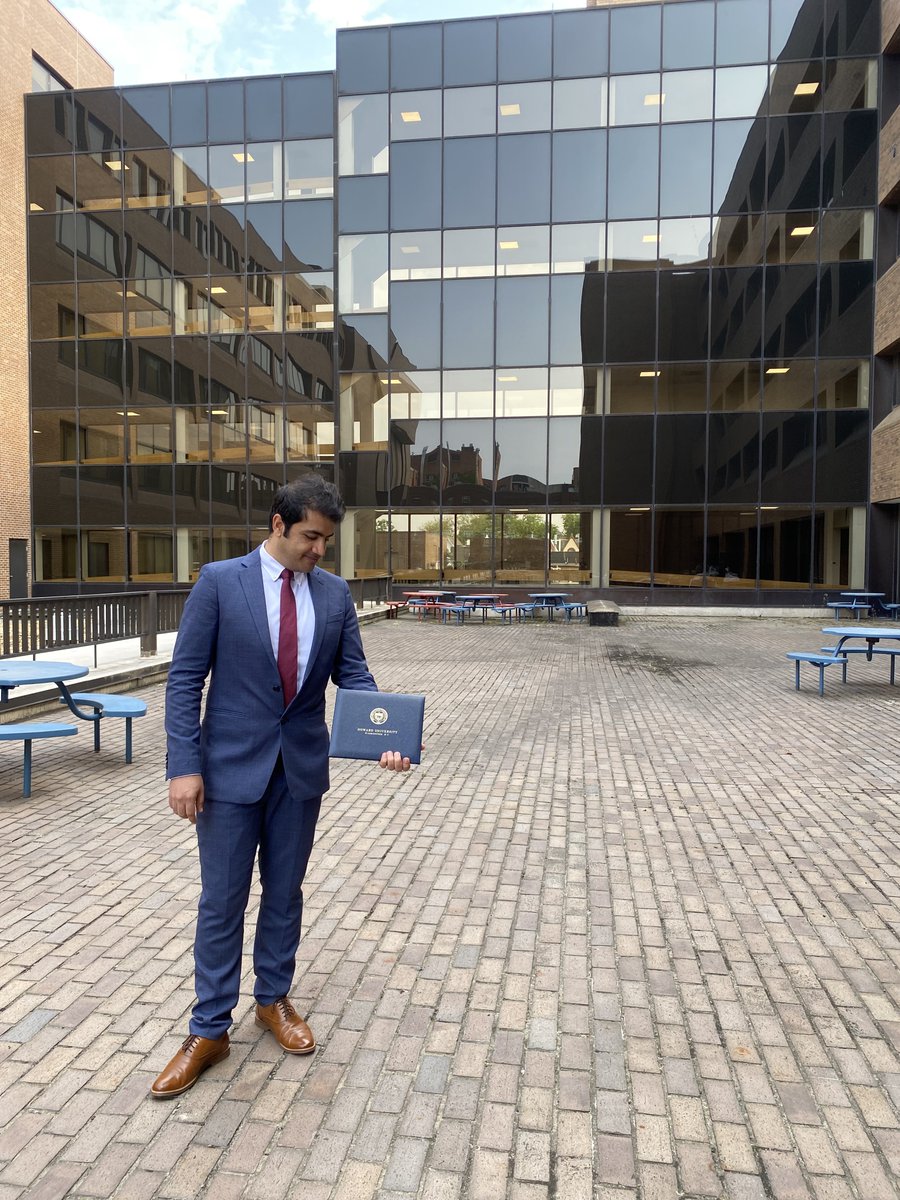 drzarak's tweet image. Graduation diaries. 

#PreLim #Graduation 
#HowardUniversityHospital