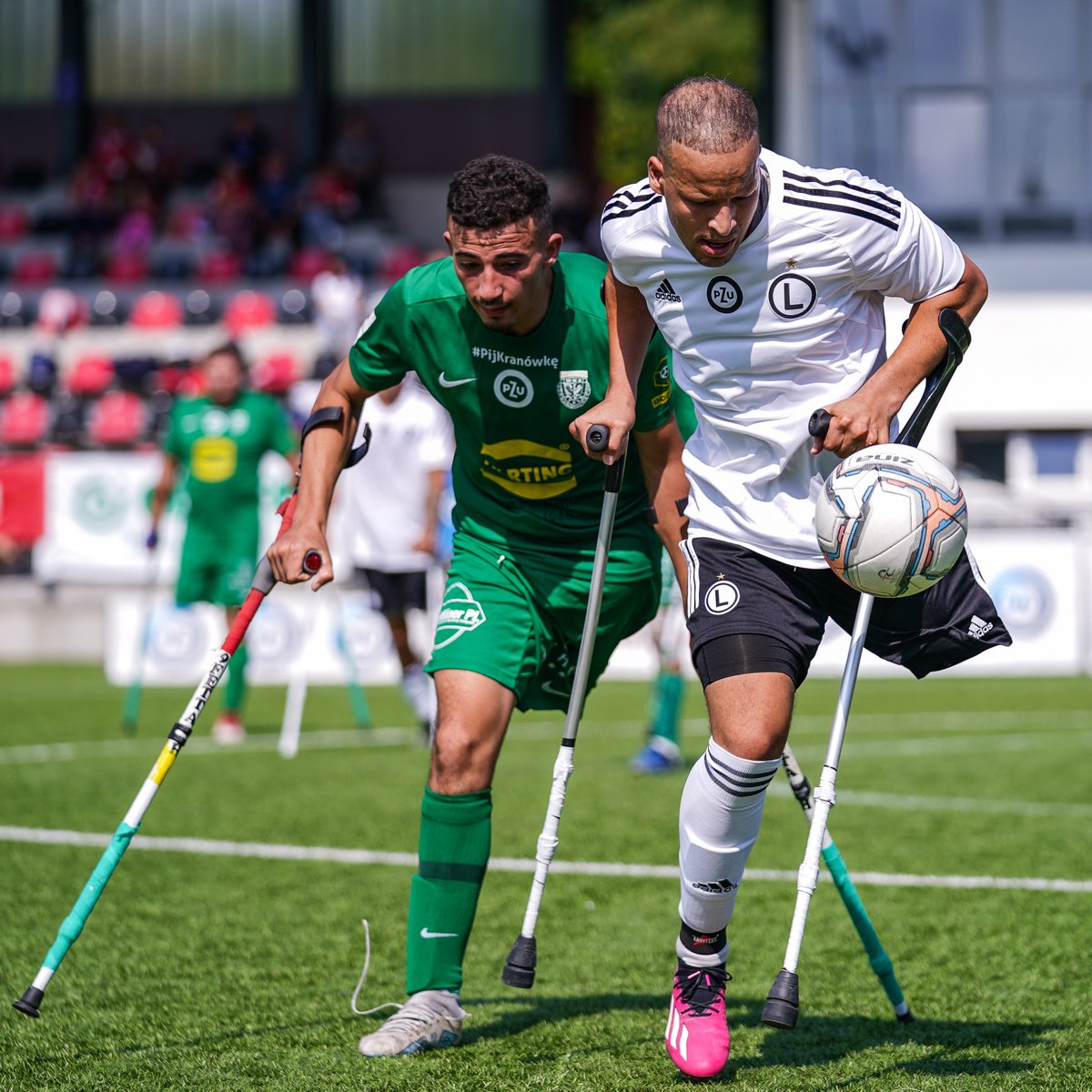 AmpFutbolPolska's tweet photo. Przepis na udany weekend w wykonaniu @AmpLegia ⬇️

1️⃣ rozegraj 3️⃣ mecze 🦿
2️⃣ strzel 7️⃣ bramek ⚽️
3️⃣ zgarnij komplet zwycięstw 🏆

✅ cel wykonany w 💯%

📸 Cyfrasport https://t.co/hQSJYt5NLZ