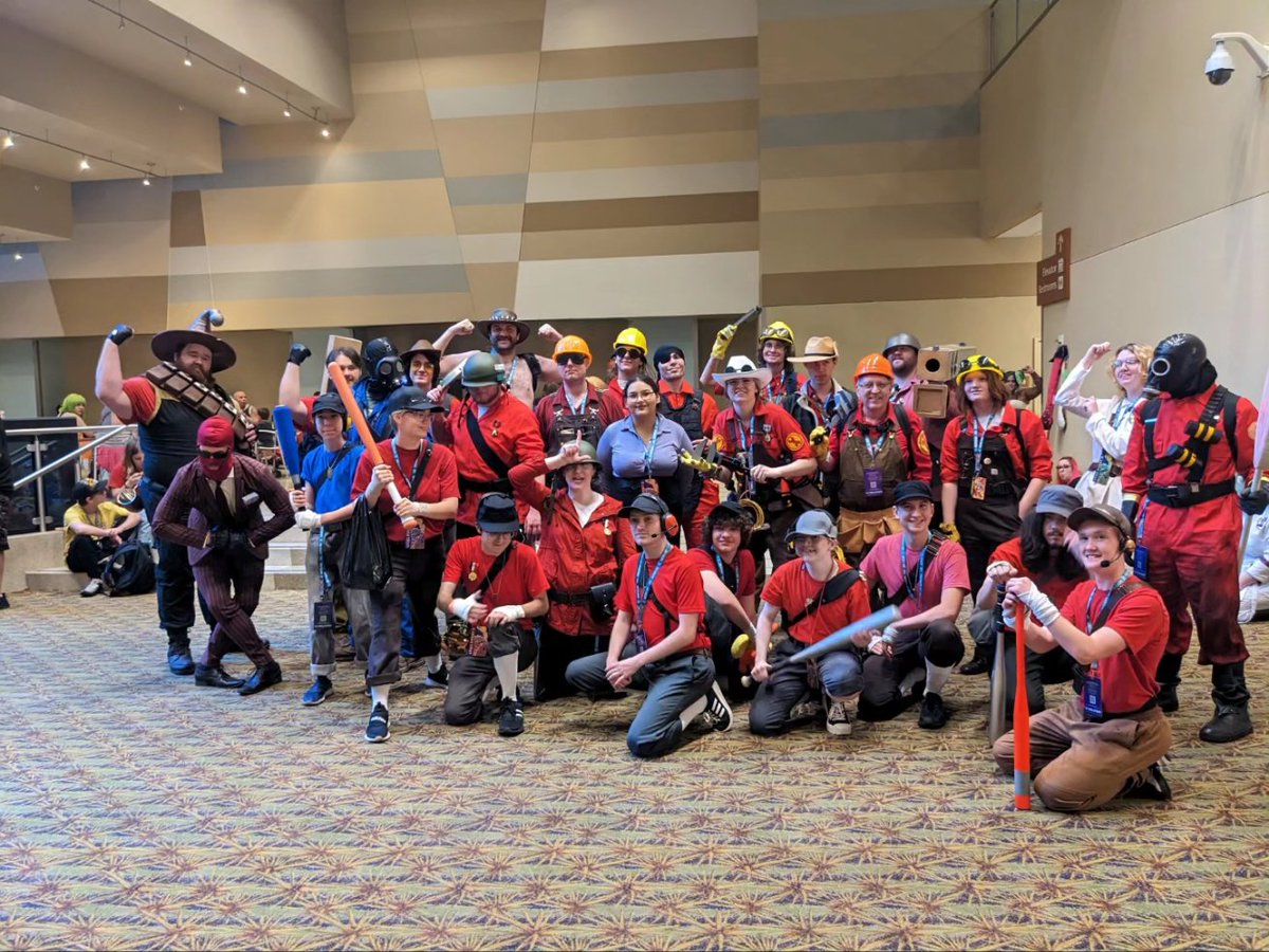 TF2 Cosplay Community tweet media