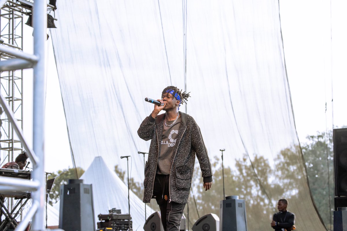 KLINentate's tweet photo. Thank you @OfficialEntikko
Y’all were amazing at #AliveInThePark 
And @tonyberrian256 thank you for pulling off a stellar opening performance 👌🏾 https://t.co/s9PGjsYBEM