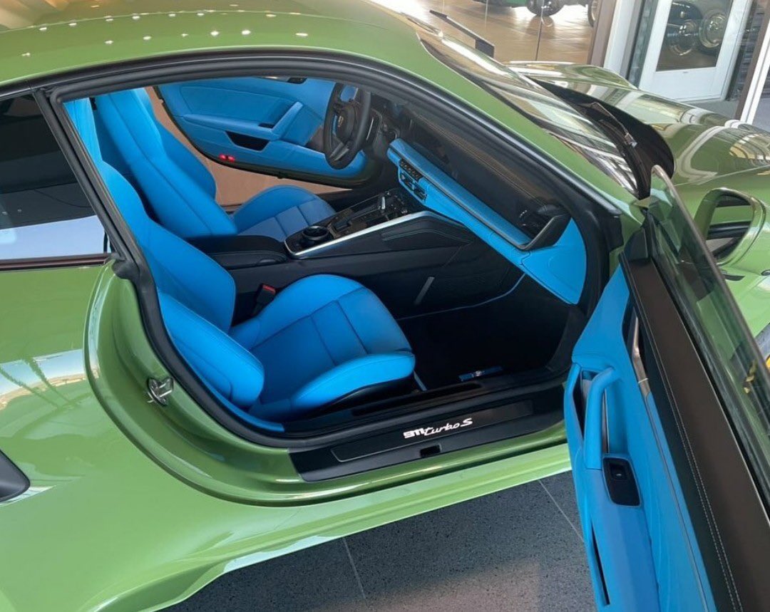 Porsche Club tweet media