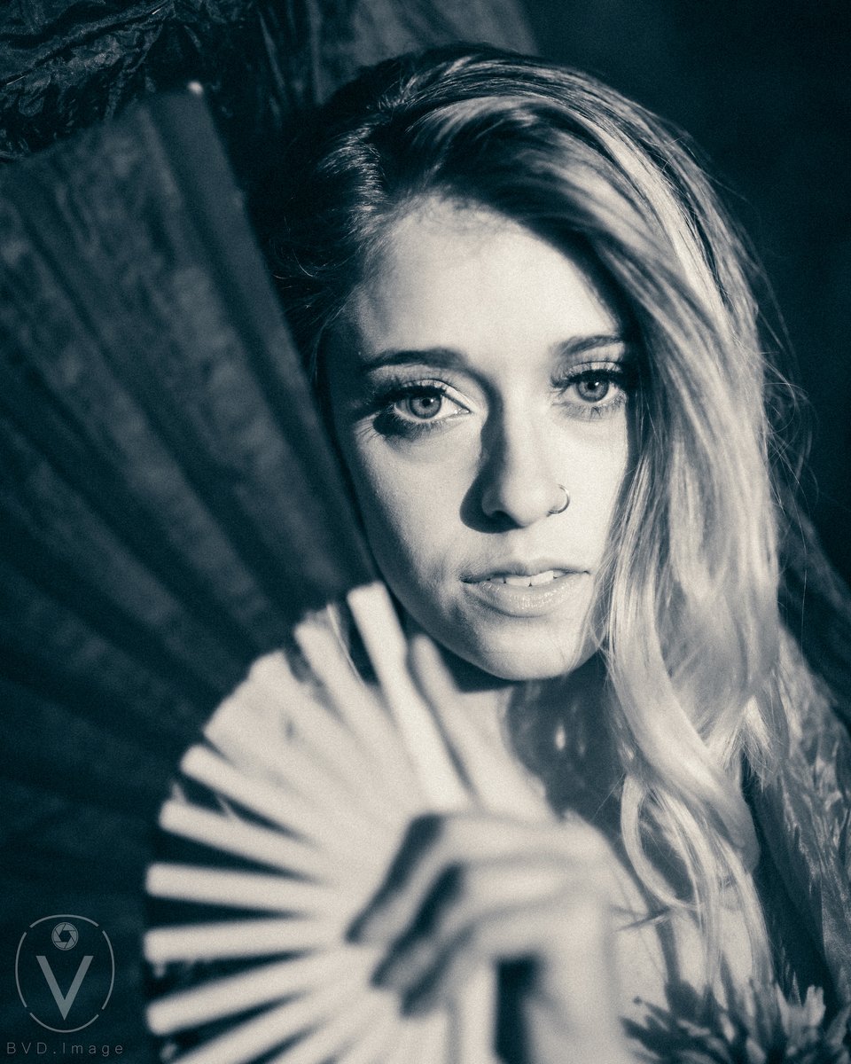SoulFlyteStudio's tweet photo. 💥NEW TEACHER ALERT!💥

Welcome to the Soul Flyte teaching team, Jennie Becker @lenniefay!

Starting TOMORROW MORNING - Tuesday Sept 5th - she'll be teaching 💥NEW CLASSES💥 8:45am Aerial Stretch &amp; Strengthen and 10am Hammock Tricks weekly! https://t.co/BzLx3J7vI2