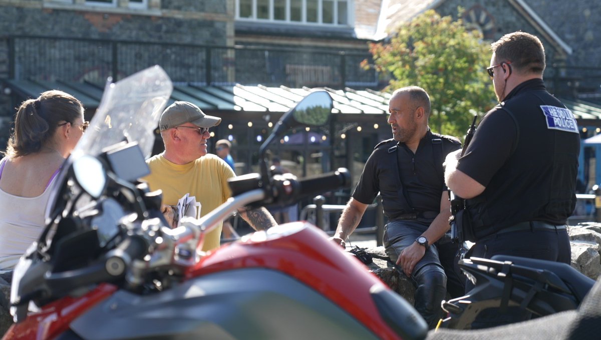 NWPolice's tweet image. As part of an ongoing initiative to help reduce the number of casualties involved in motorcycle collisions, officers from @NWPRPU visited Betws-y-Coed yesterday (Sunday, September 3) as part of our Op Darwen campaign.

More via ➡️ orlo.uk/aVtO0

#ThinkLife
#OpDarwen