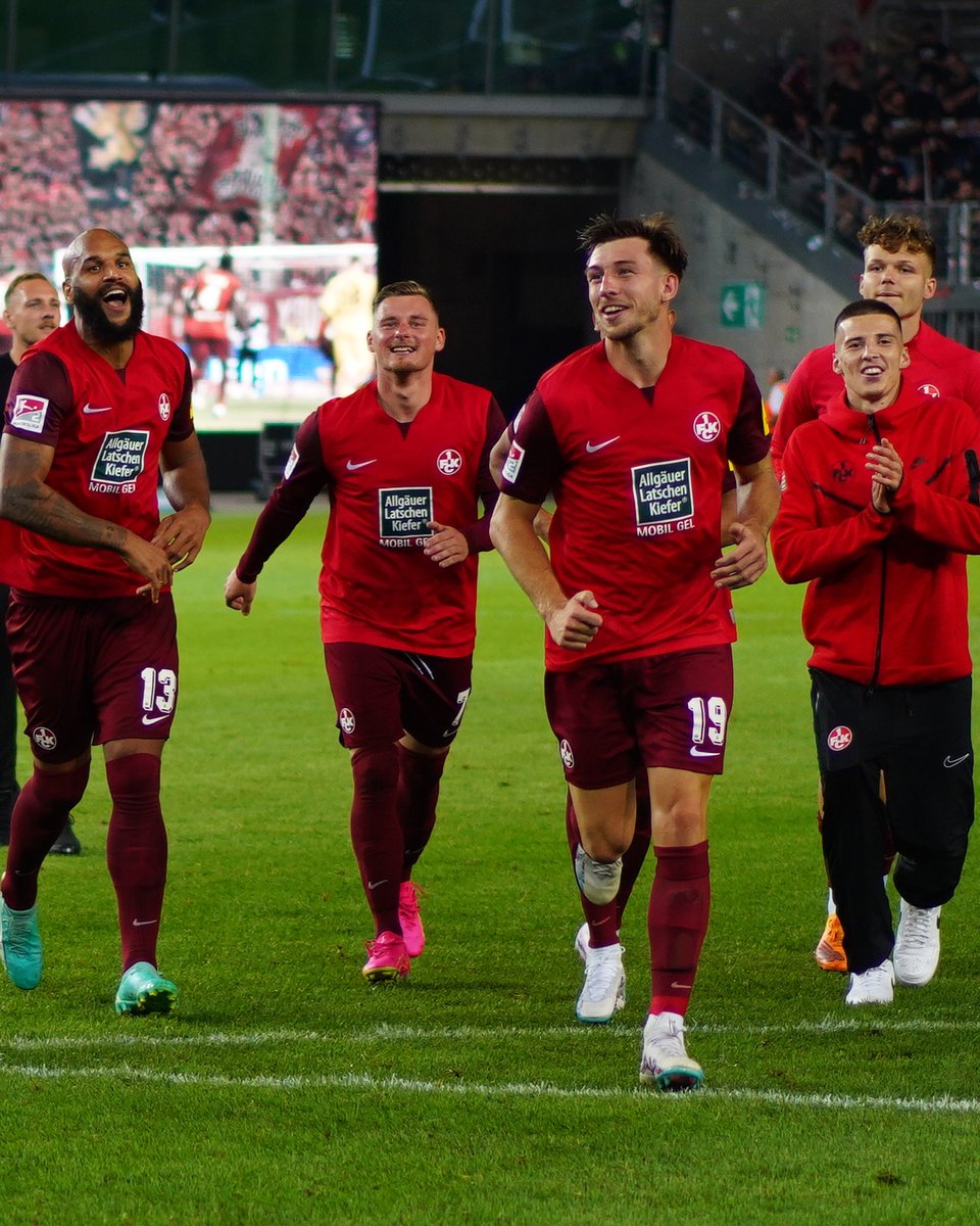 Rote_Teufel's tweet photo. 1️⃣0️⃣0️⃣ Mal Hansi 🫶🏼

Wir feiern dich für 100 Einsätze im #Betze-Trikot! An einen denken wir besonders gern zurück 💭♥️ #FCK https://t.co/ATHXVi2F2X