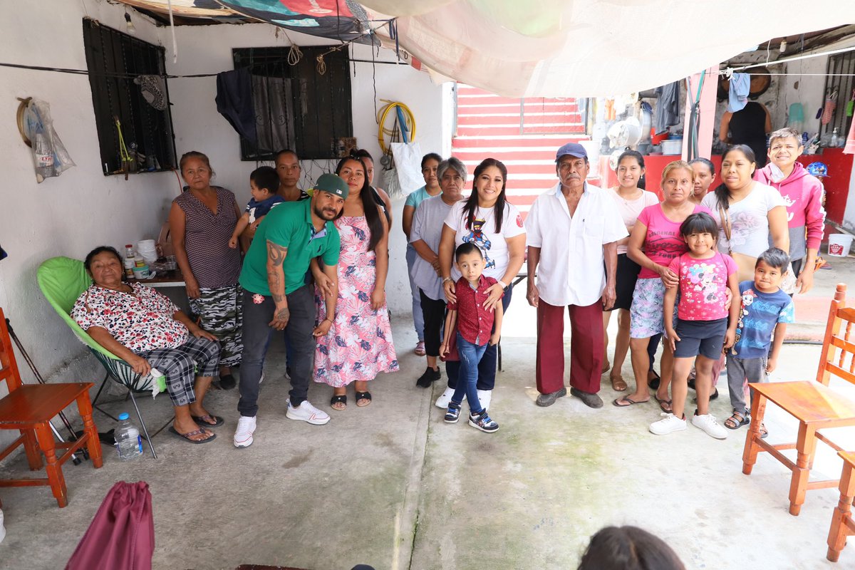 Queremos que este regreso a clases los niños y niñas cuenten con lo necesario para iniciar con todas las ganas el nuevo ciclo escolar, por ello, el día hoy regalamos 5️⃣0️⃣ pares de Zapatos escolares para niña y niño a personas de escasos recursos. 👞🧒🏻👦🏻