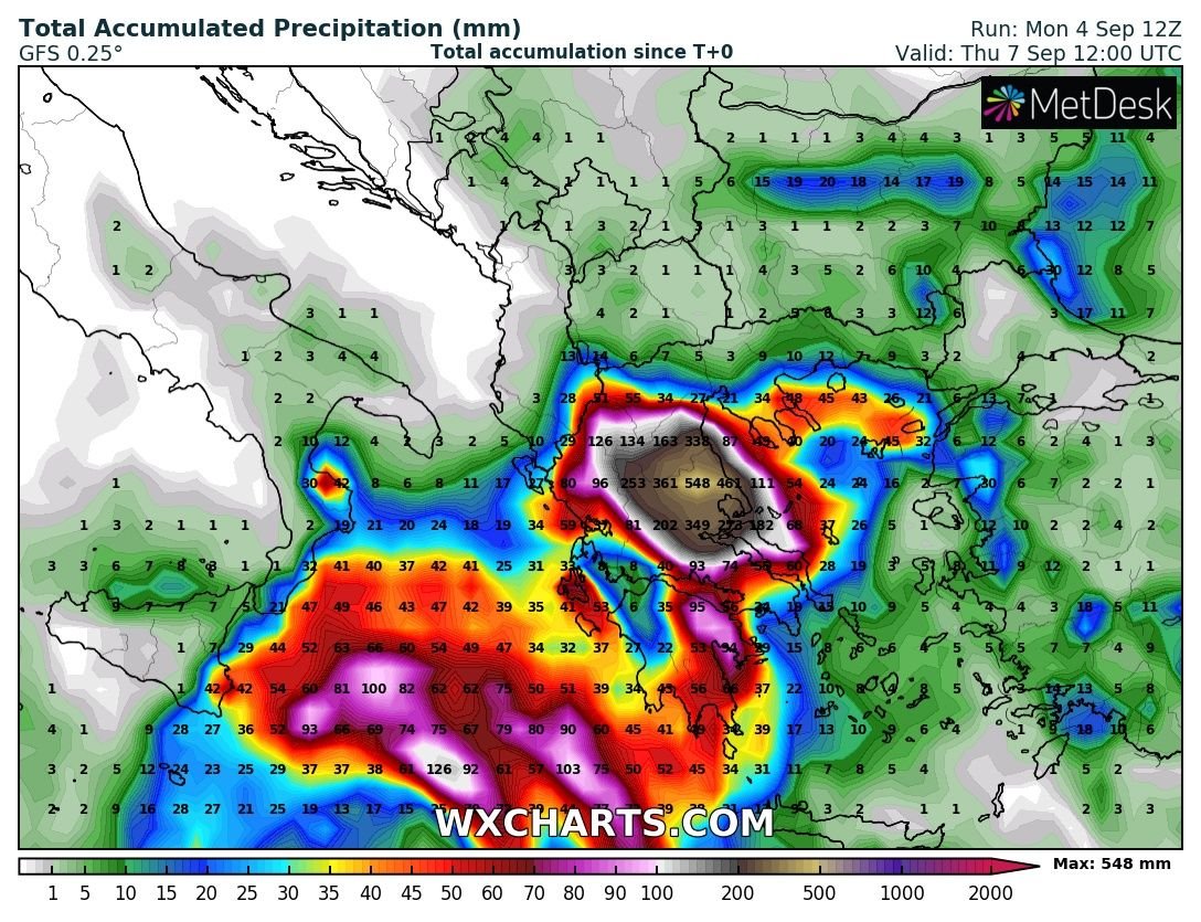 Sausius_wx's tweet image. Very concerning #rain totals are anticipated in parts of Greece over the next 3 days. Based on available guidance maximum totals of up to 500 mm seem plausible and 1000 possible. Life-threatening #flooding and #mudslides would certainly ensue in the worst hit areas. #EUwx