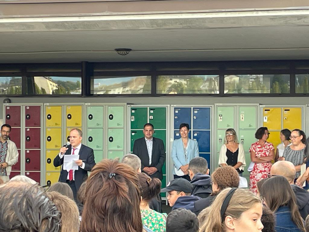 📌 Patricia Mahut et Richard Baud, Conseillers départementaux du Canton de Thonon-les-Bains, se sont rendus dans le collège Champagne de Thonon-les-Bains.