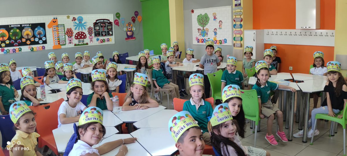 2023-2024 Eğitim öğretim yılında, 1. Sınıfa baslayacak olan öğrencilerimizin velilerine yönelik bilgilendirmeler yapıldı. <a href="/drhamzaydogdu/">Hamza Aydoğdu</a> <a href="/ErzincanMEM/">Erzincan İl Millî Eğitim Müdürlüğü</a> <a href="/haciomerkartal/">Hacı Ömer KARTAL</a> <a href="/ahmetsagsoz/">Ahmet SAĞSÖZ</a>