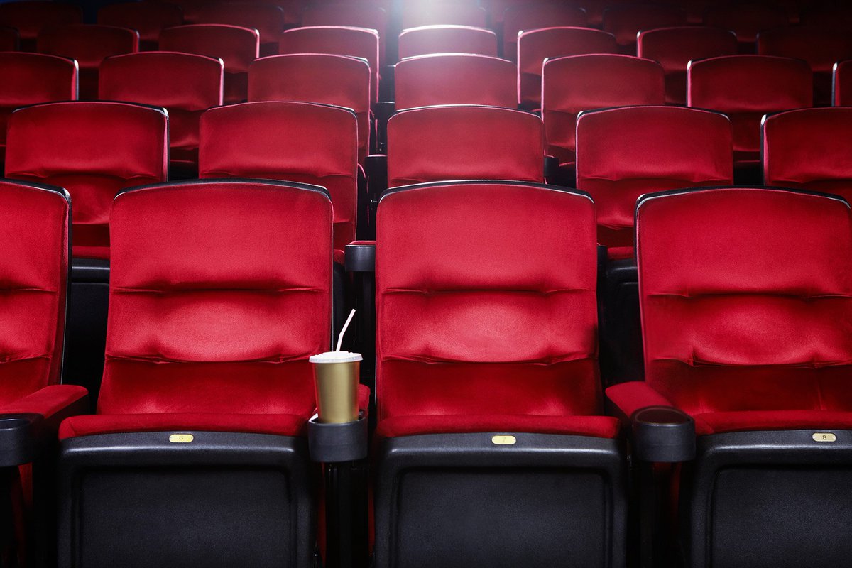 NowYouKnowDaily's tweet image. In 2014, a group of single people in Shanghai bought every odd-numbered seat at a movie theater on Valentine's Day so that couples couldn't sit together
