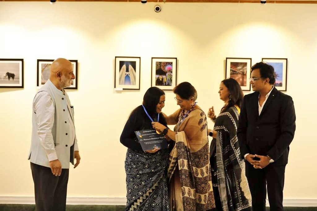 madhumita6's tweet photo. The #felicitation ceremony yesterday at #CSOI Chanakyapuri #NewDelhi https://t.co/zV61TWZPmu