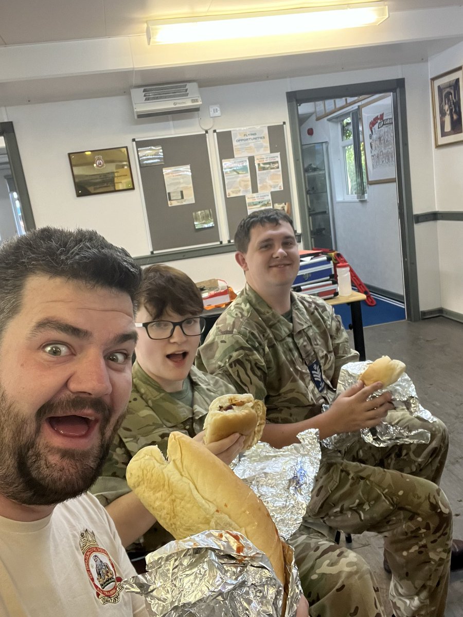 dan_collins1211's tweet photo. A little bit of behind the scenes of open day yesterday! After being at the Squadron for 2 hours it was time for breakfast!

My question is what’s the collective for 3 SNCOs sat on a bench eating breakfast?!?!

@clamp_tom @1211AirCadets @aircadets @ComdtAC #NoOrdinaryHobby https://t.co/Utk3wkEorN