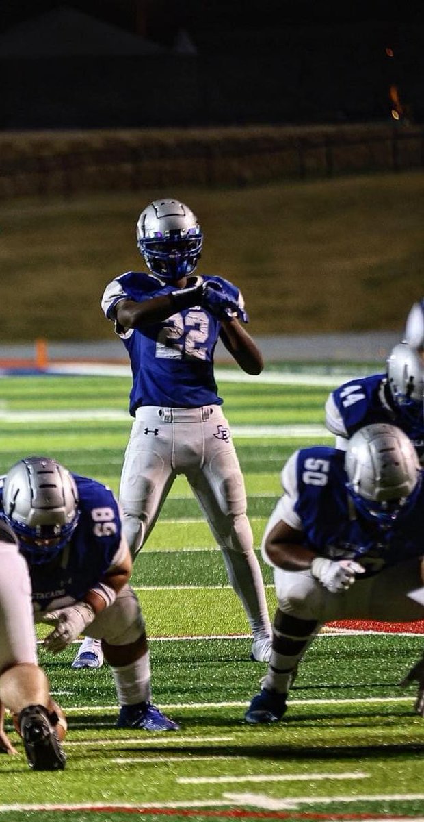 If you don’t know who 25’ RB/DE <a href="/BobbyRoss222025/">Bobby Ross Jr.</a> is yet….You better learn. 22 Carries for 477yds and 7 Touchdowns, 6 tackles and a Sack….In 2 games!!! Holds 4 offers already. <a href="/CoachWalt_/">Aston Walter</a> <a href="/COACHDOTT/">Dennis Dottin-Carter</a> <a href="/CoachShawnBell/">Shawn Bell</a>