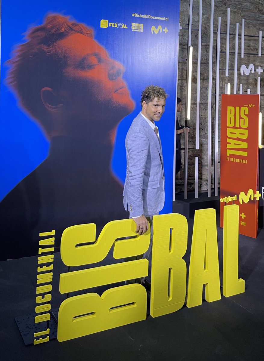 tnradio_'s tweet photo. @mediasetcom @FesTVal @euskaltelebista Presentación de #ElDocumentalBisbal
de @MovistarPlus en @FesTVal .

@davidbisbal nos cuenta todos los detalles de su historia. 

#FesTVal #VitoriaGasteiz 
#TNRadio #TontacosNeuróticos https://t.co/oqY78J07tP