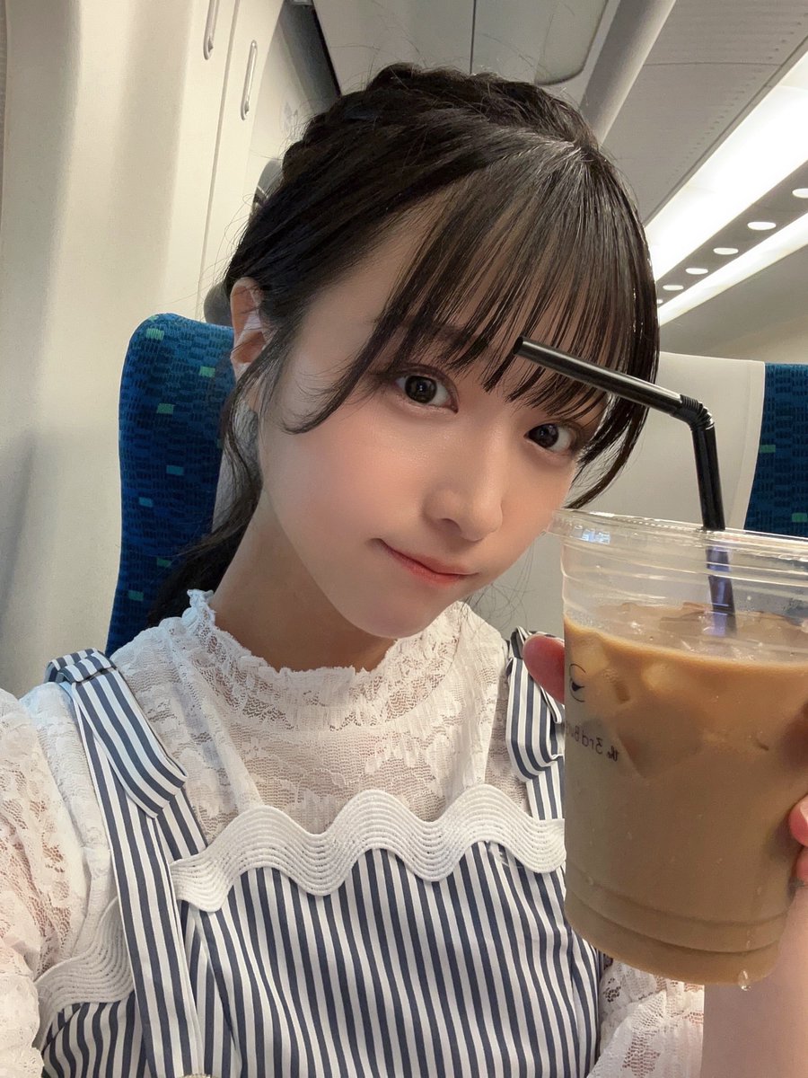 hrdsyk_rin's tweet photo. おはようございます🚄
もうすぐ着くよ〜！

#STU48 #起床報告📔 https://t.co/je0sKlDaZN