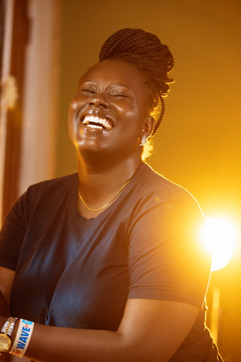 theblack_tomi's tweet photo. The woman, helped by God.

📸: @AdegboyeAderem1 https://t.co/vfN4L980ZZ