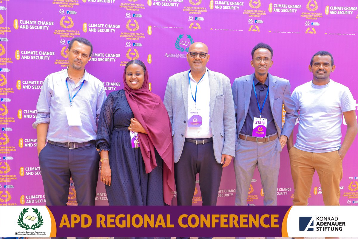 HMaal's tweet photo. Group photo after the conclusion of the conference with my colleague @sahrujaaa and the guest conference speakers from Ethiopia.
#APDConference2023 https://t.co/NaY0KxhKDC