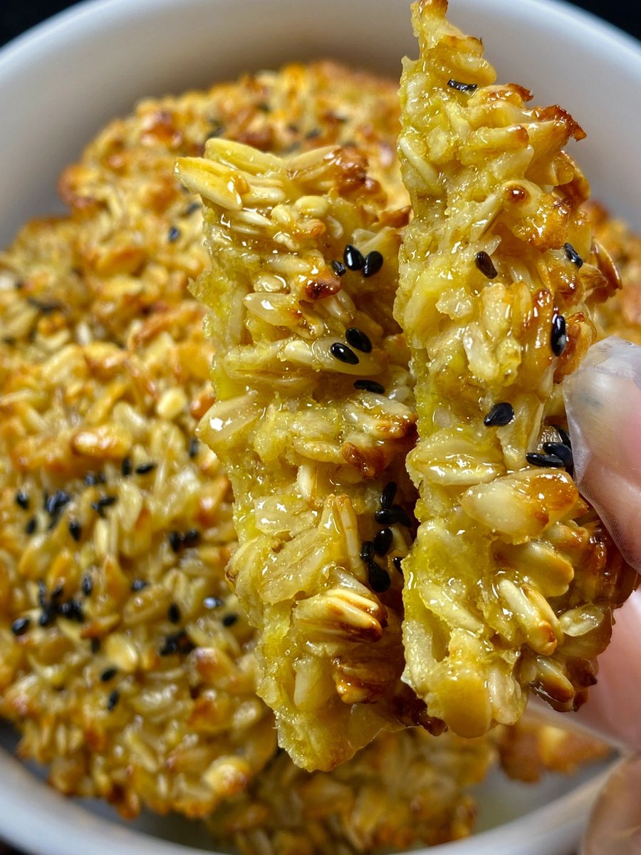roro117685's tweet photo. I really didn't expect the egg oatmeal cookies to be so flavorful, caramelized and crispy, creamy and tasted like waffles!
Ingredients: oats, eggs, milk, honey.
#gastronomic #goodbreakfast https://t.co/uCa21urAHZ