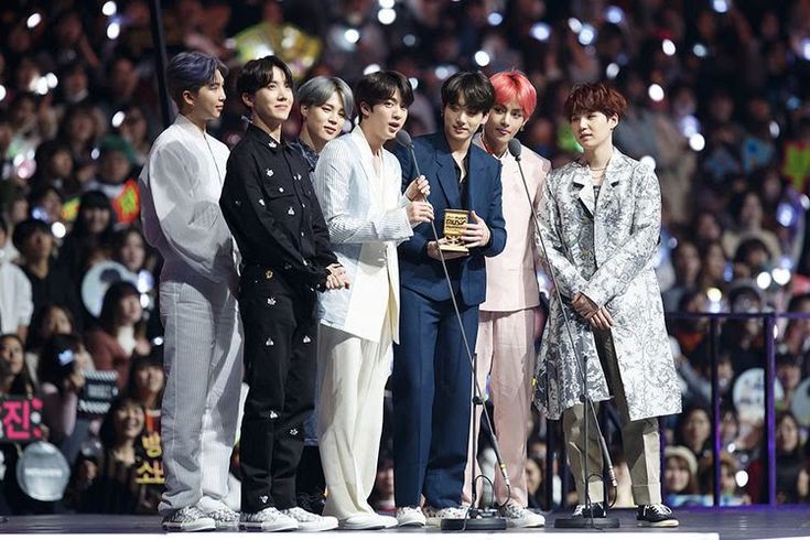 apollonsclytie's tweet photo. A tassakli thread of "Filenin Sultanları X BTS" https://t.co/PoxhzwA5wo