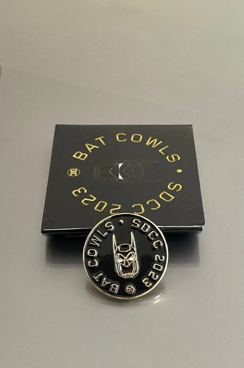 GdanProductions's tweet photo. Batcowl pin and poster in our collection... more details on our FB shop page if you are trying to purchase one. https://t.co/R3AfmIFg6x