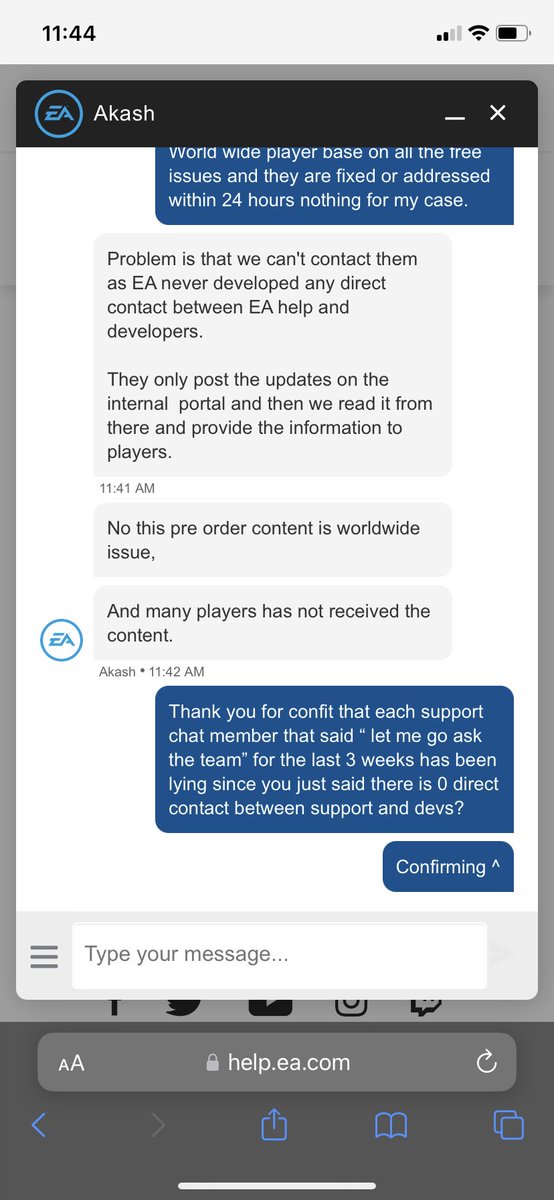 stupidshitp0st's tweet photo. @papaRustii @EAMaddenNFL @MaddenNFLDirect @EAHelp @EASPORTS_MUT caught support in a lie we never getting it 😭they ended my chat after this https://t.co/ZVdaWvXIdz
