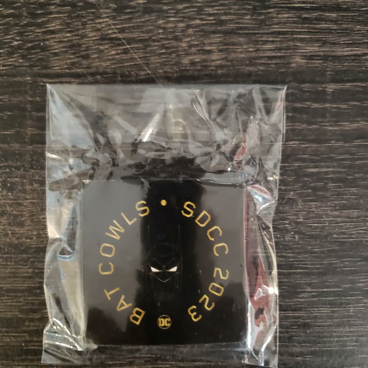 GdanProductions's tweet photo. SDCC 2023 Batcowl pin https://t.co/KqB2QOVLcf